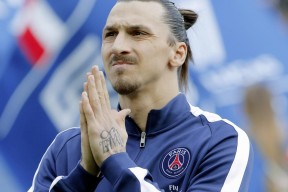 开云APP-奥运周期关键战之夜，阿什拉夫彻底打爆防线，当个人锋芒刺穿集体铁幕