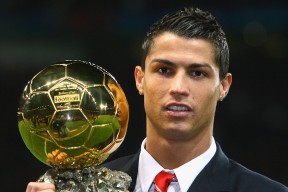 开云APP-拉梅洛的魔术，当三球在东方球馆奏响狂想曲