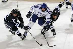 开云下载-绝杀之夜，当英格兰的足球心脏在比利亚雷亚尔跳动