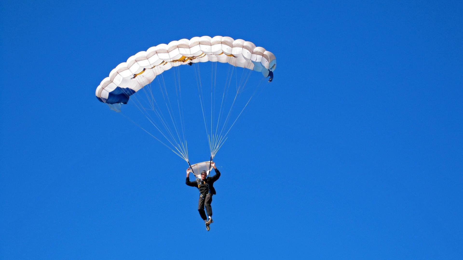 埃及拿下巴拉圭，内马尔成为关键先生，足球版图的意外重构