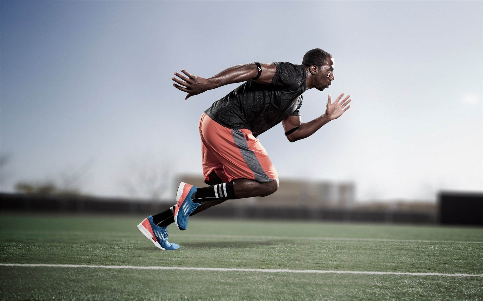 当F1的轰鸣响彻巴拉圭，一场跨越时空的争冠隐喻