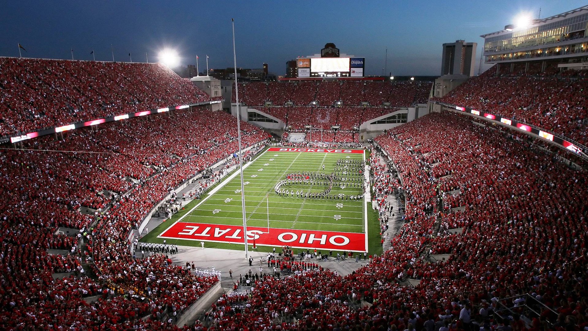 库里关键战不手软，欧冠半决赛之夜，跨越时空的孤勇者