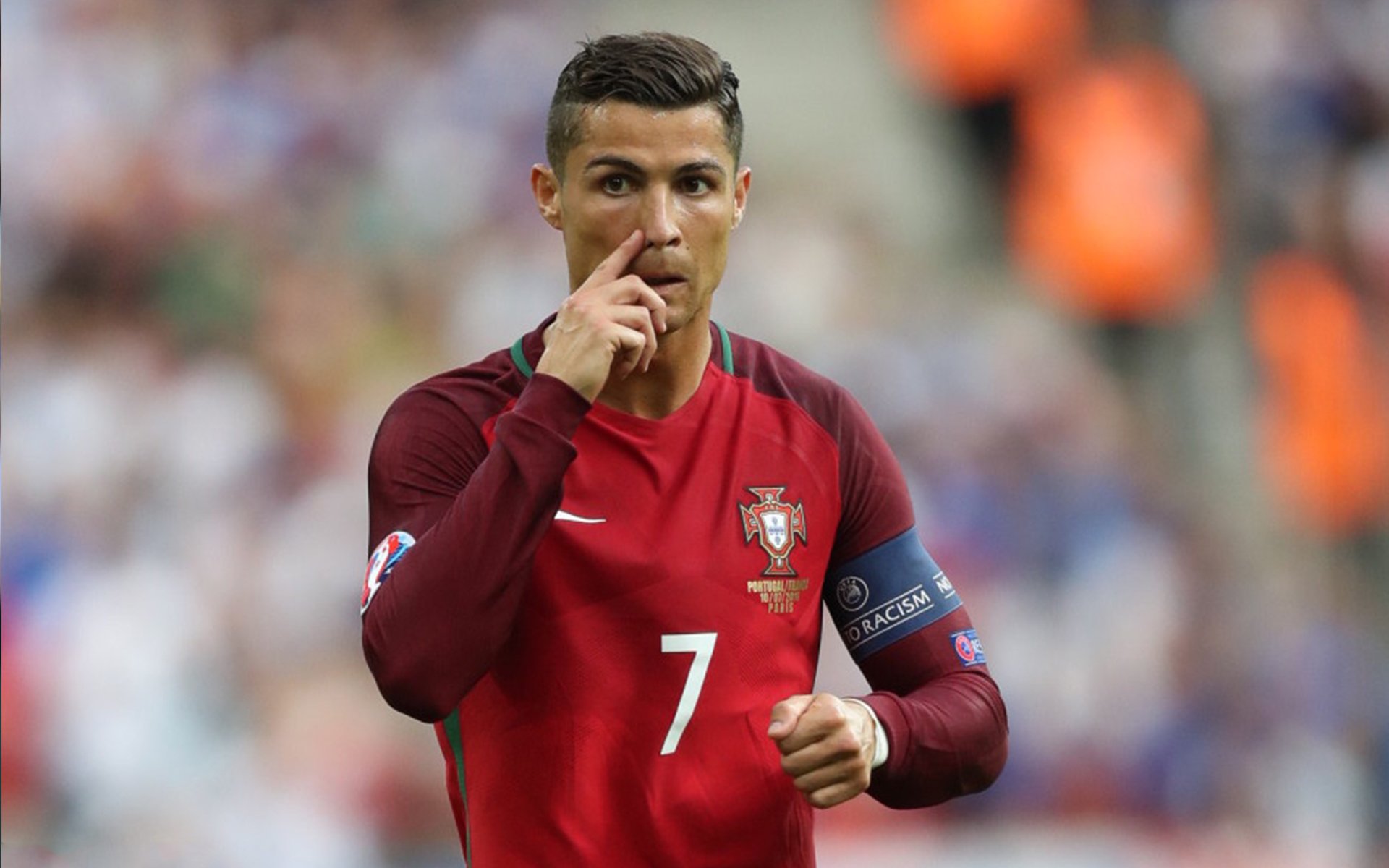 利物浦对阵巴西，巴雷拉里程碑之夜，红军的南美基因与足球全球化寓言