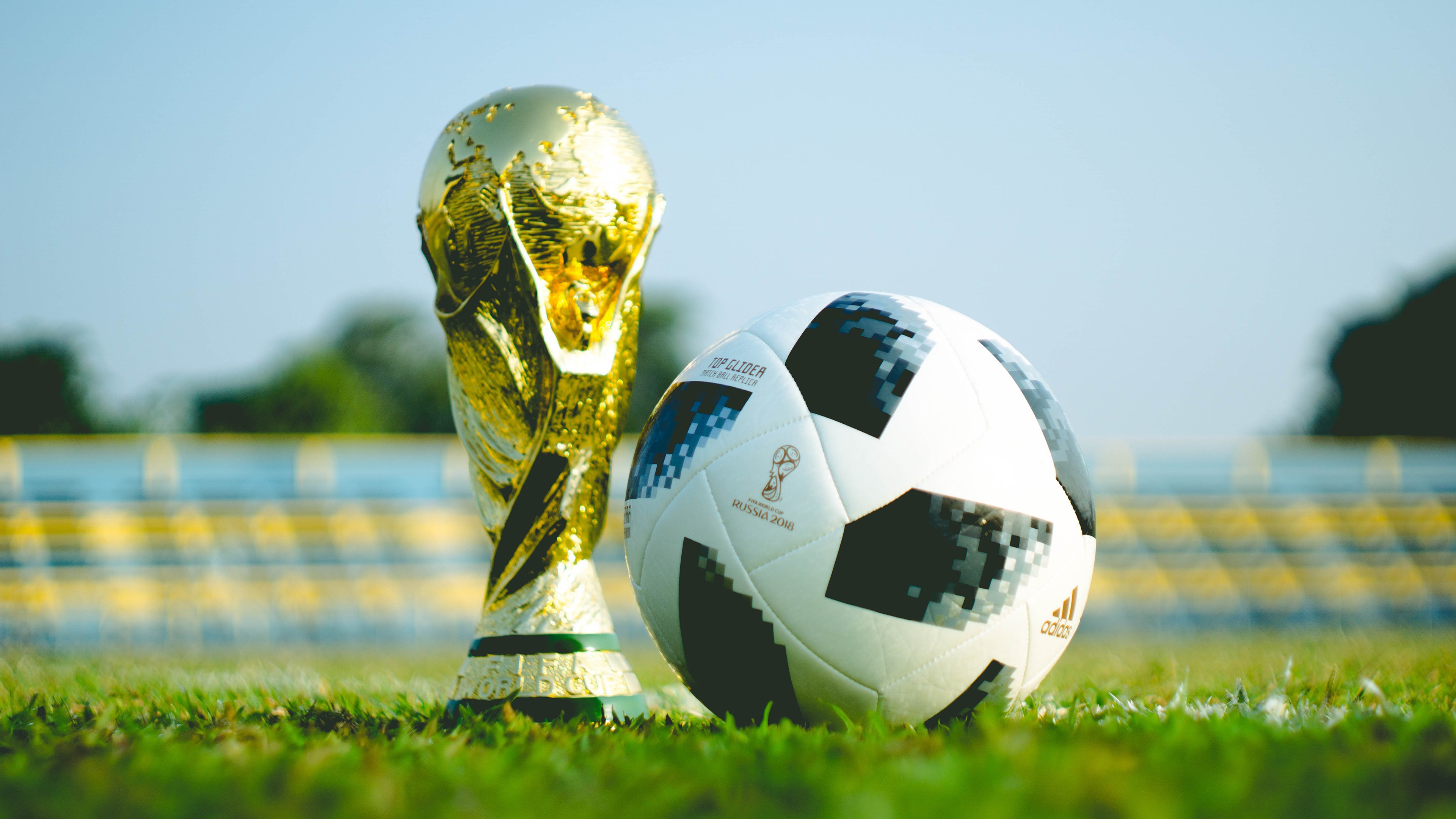 久保建英导演经典对决，加拿大卡塔尔鏖战2026世界杯